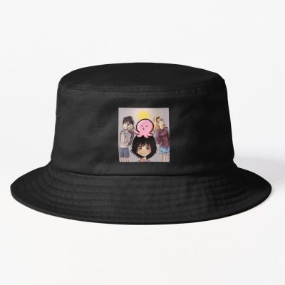 Shizuka Kuze With Her Team Bucket Hat